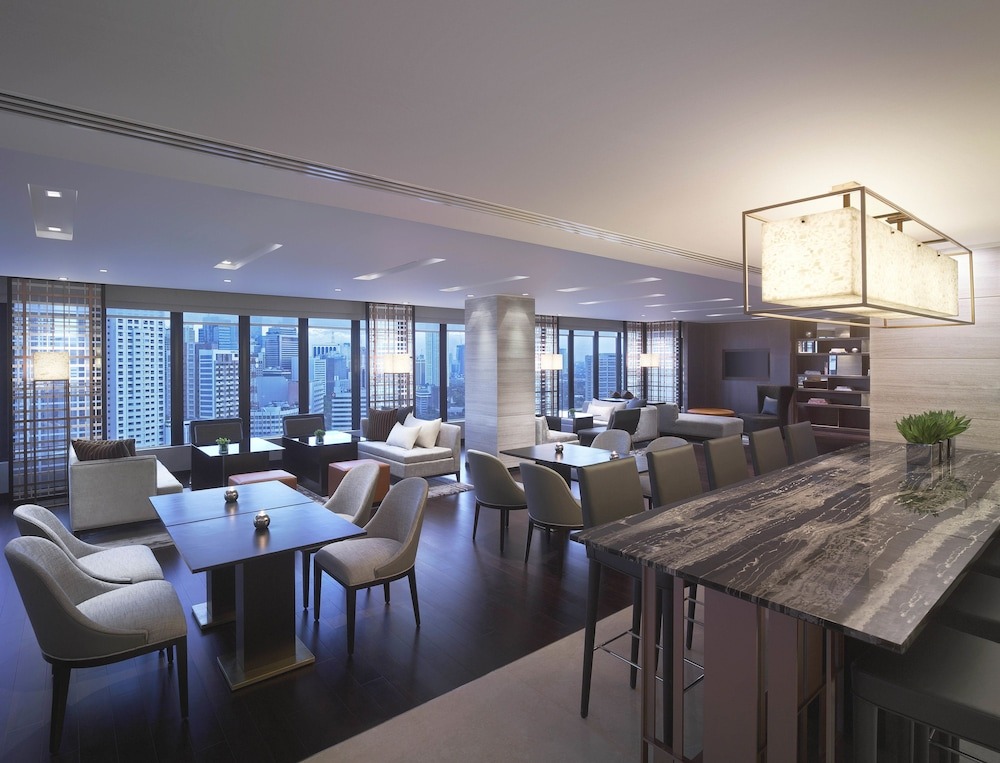 هتل نیو ورد